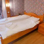 Le Bristol A20 By Interhome